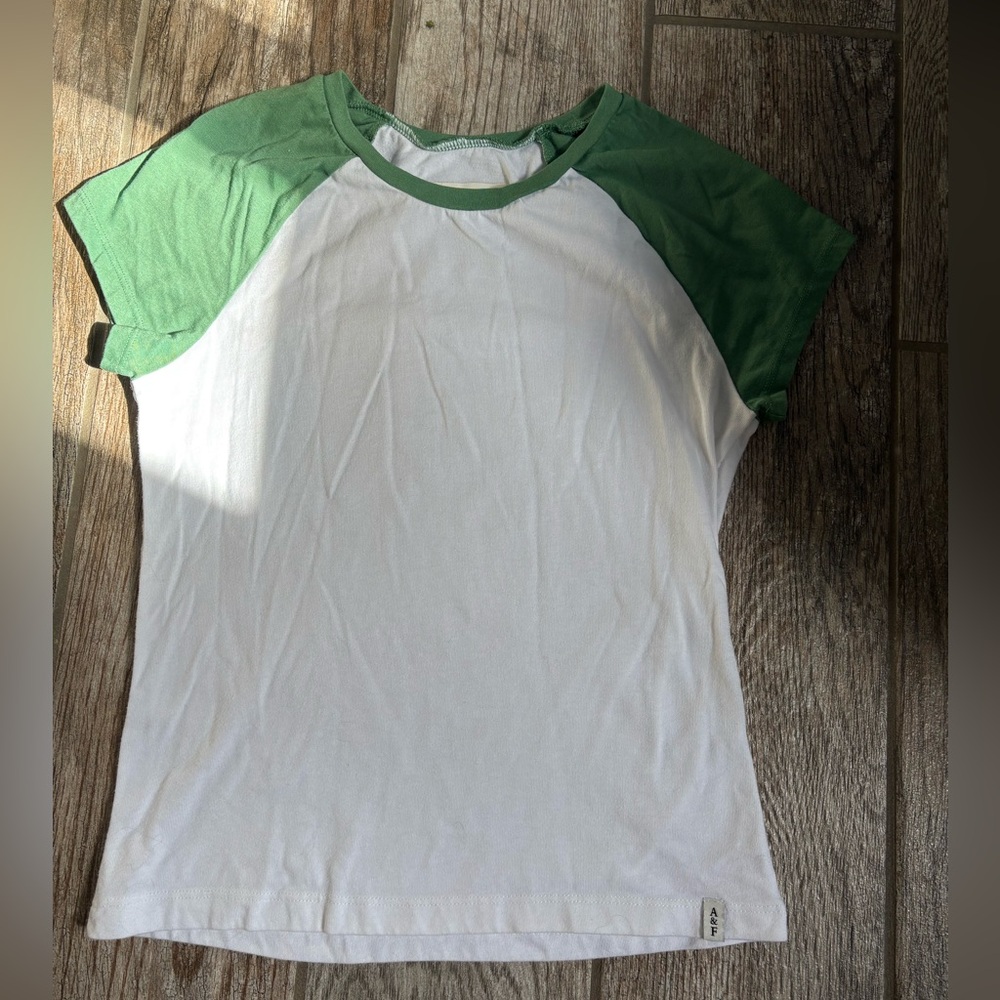 Abercrombie and fitch kids tee
